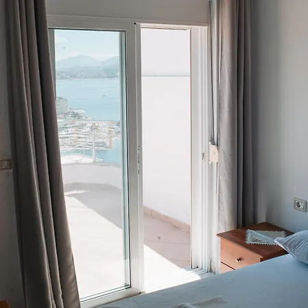 Juna * Sarande